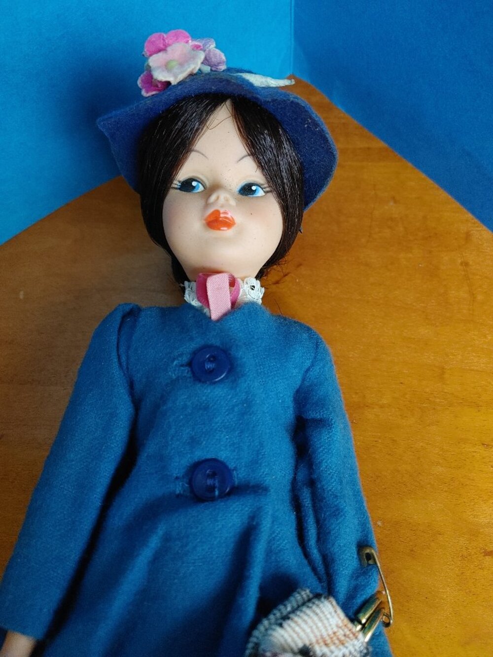 Vintage Disney Mary Poppins 1960s Doll - Picture 2 of 8